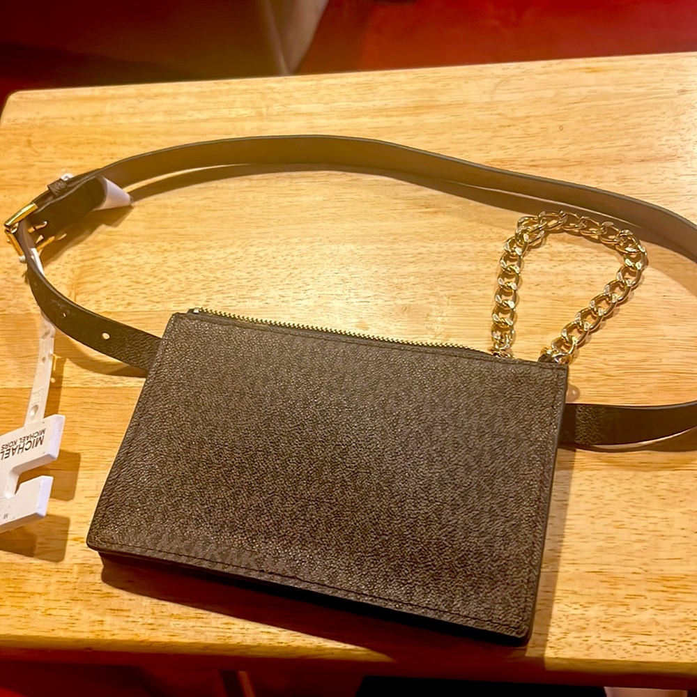Michael Kors - Picture 2 of 5